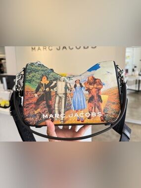 Marc Jacobs Dorothy Wizard of Oz Print Multicolor Shoulder Bag